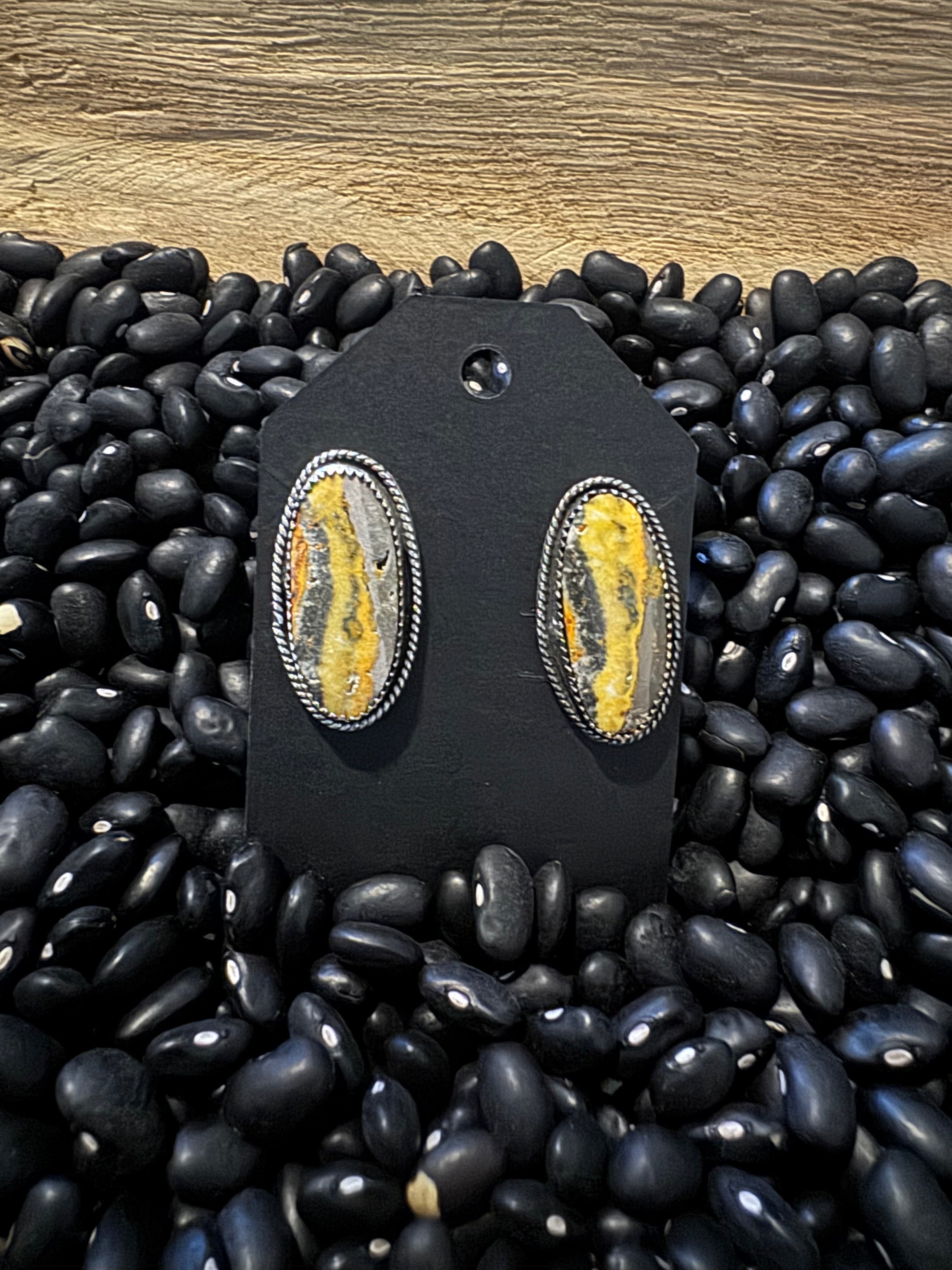 Bumblebee Jasper stud
