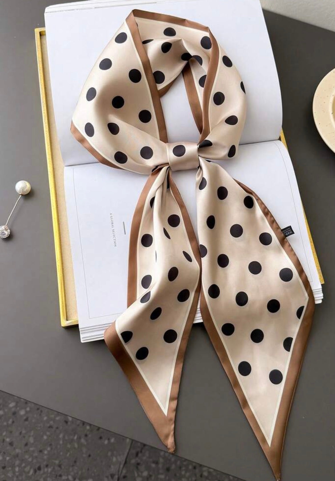 Twilly scarf polkadot