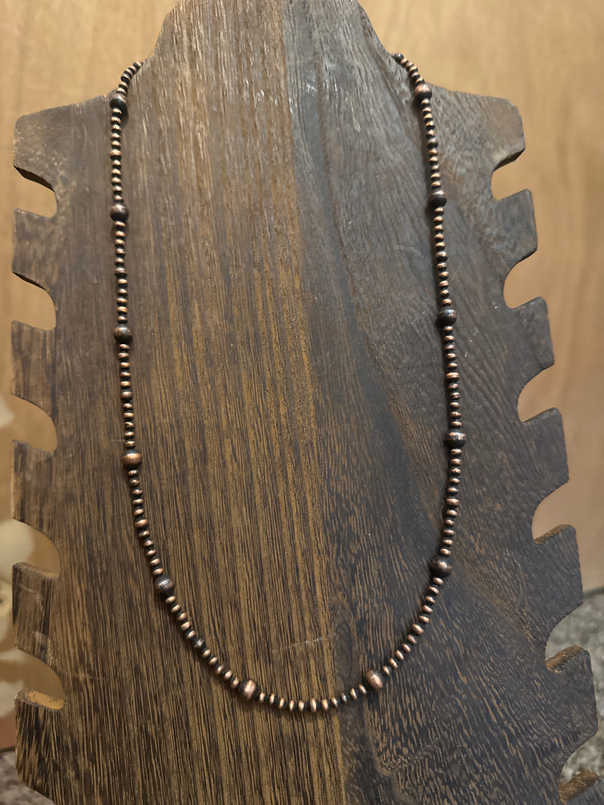 Copper graduated necklace