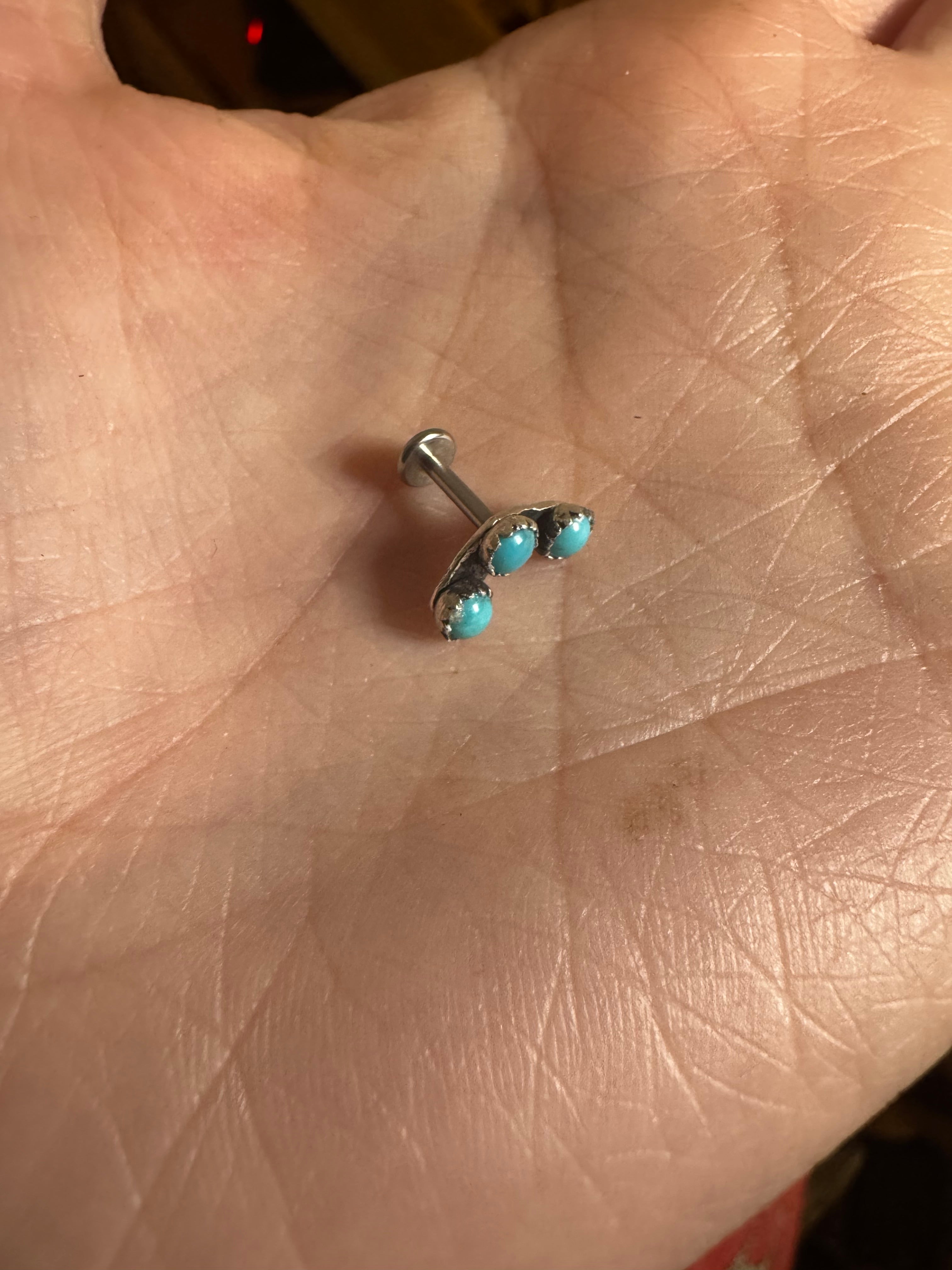 Three stud turquoise flat back ear crawler