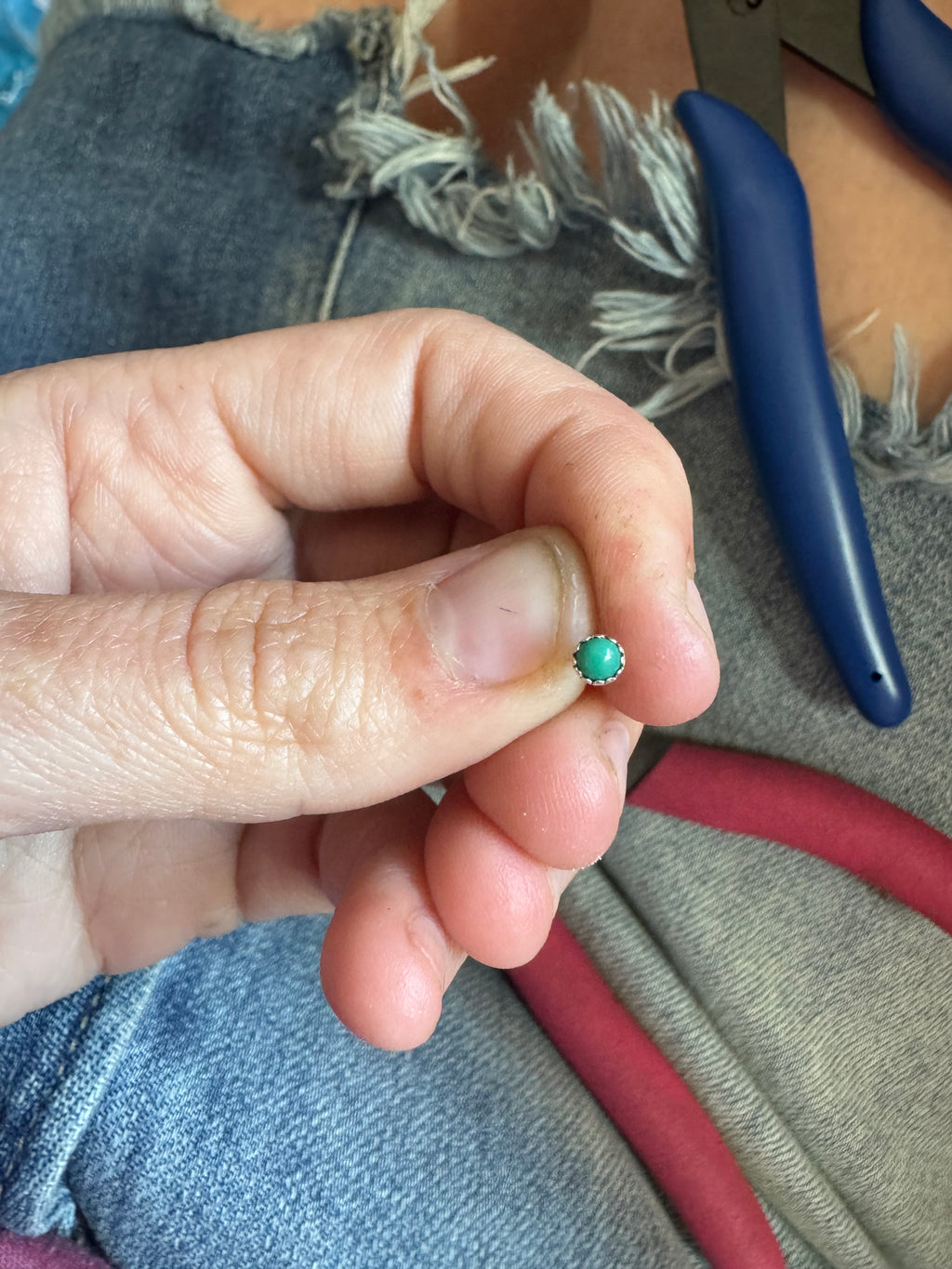 Tragus flatback piercing