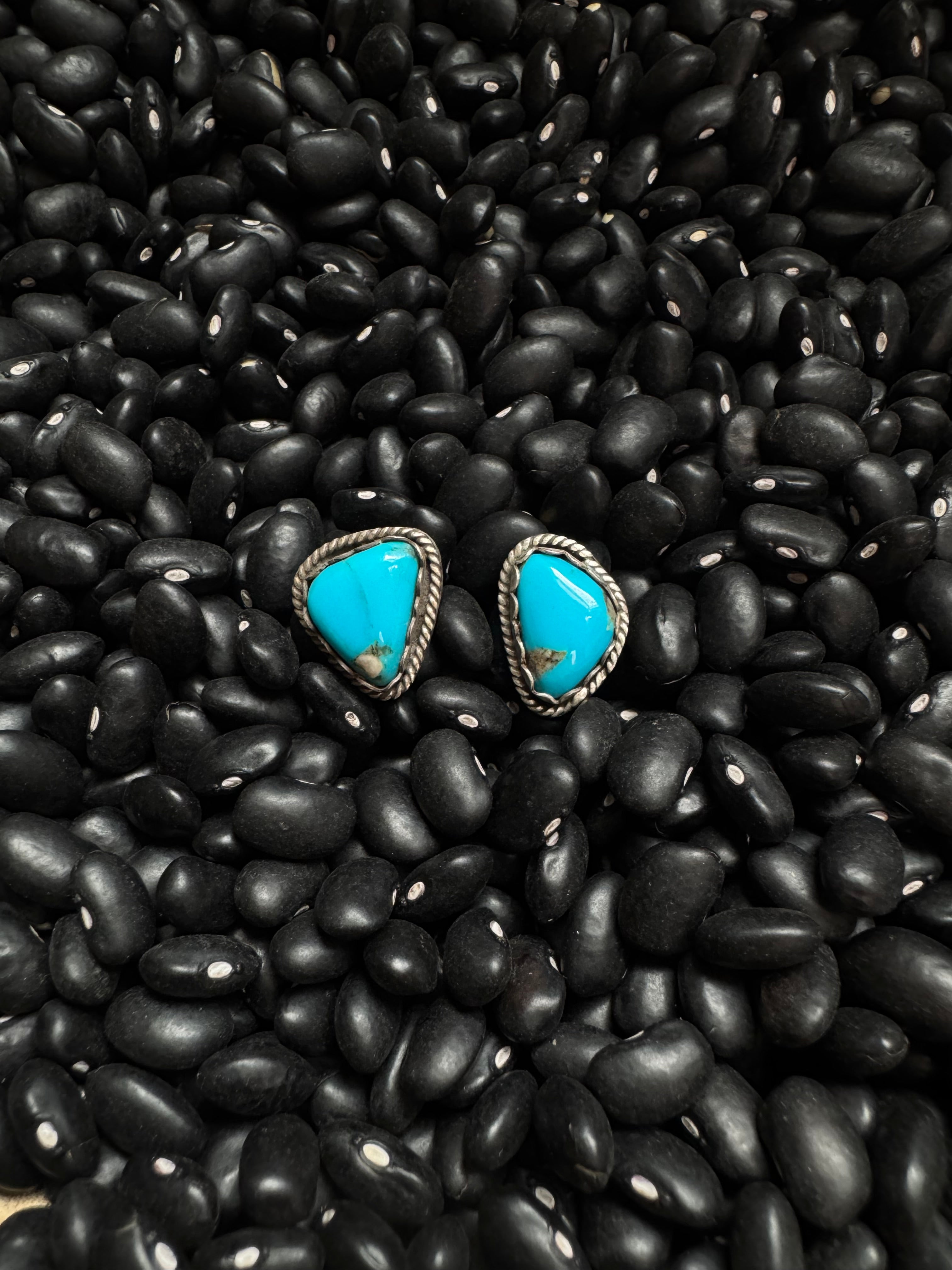 Kingman stud earrings