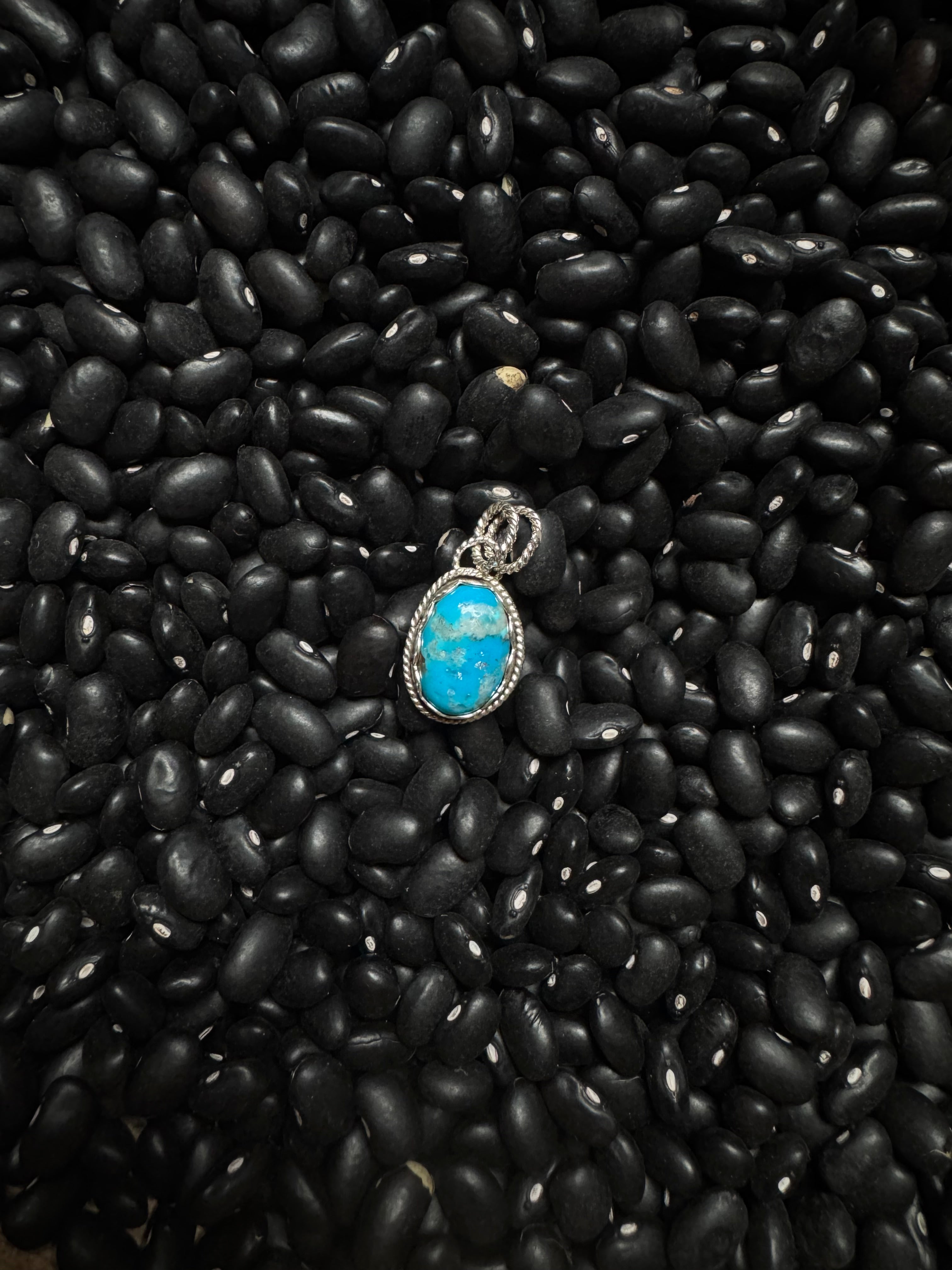 Kingman pendant